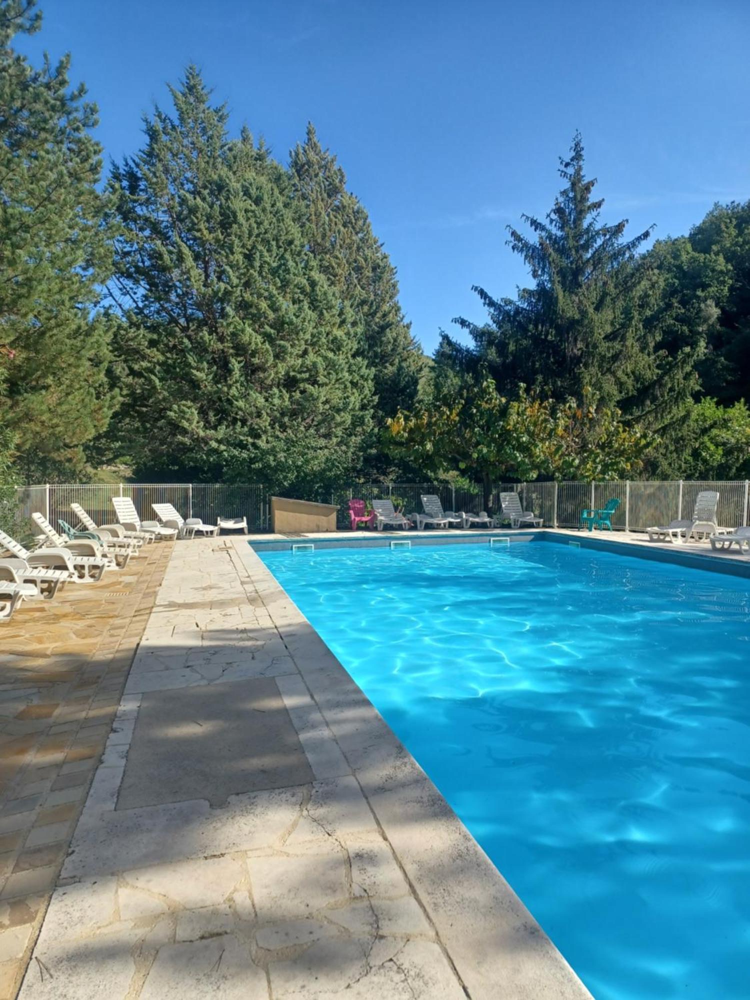 Gites Du Domaine De Serre Long Saint-Maurice-d'Ibie Экстерьер фото