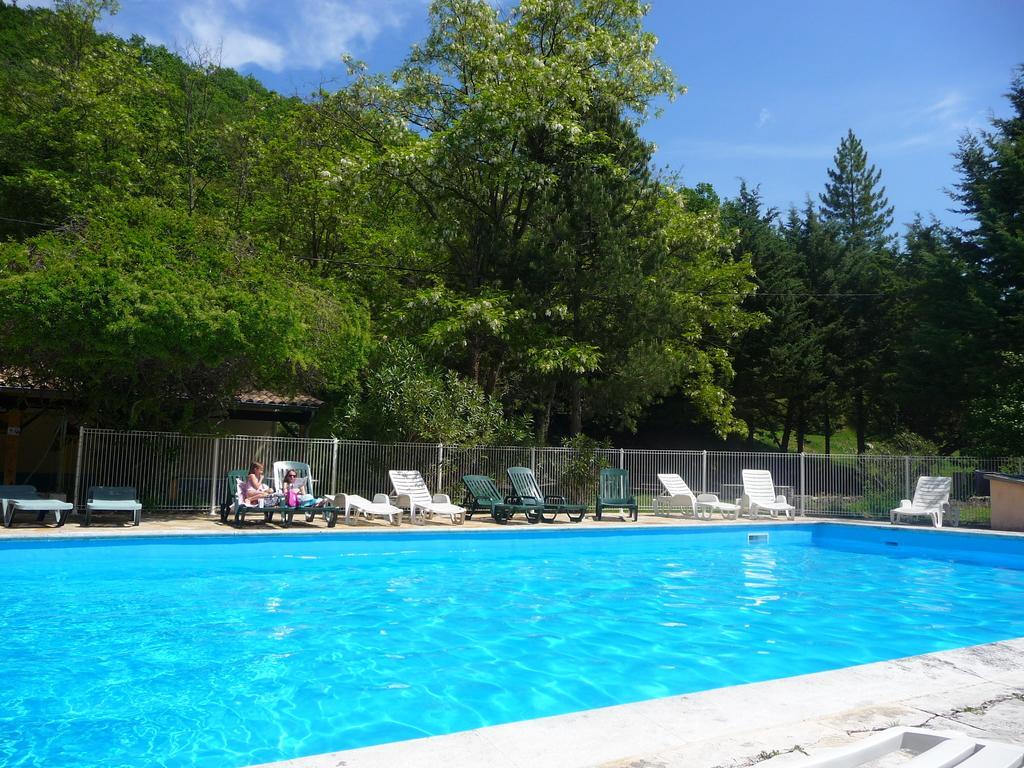 Gites Du Domaine De Serre Long Saint-Maurice-d'Ibie Экстерьер фото