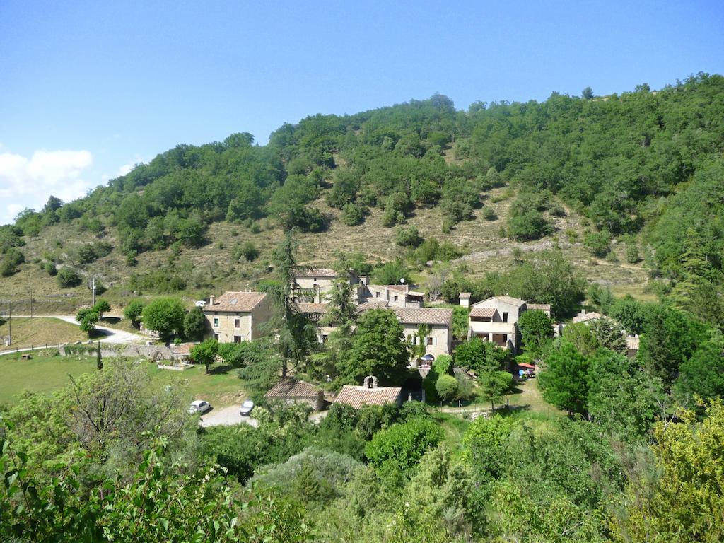 Gites Du Domaine De Serre Long Saint-Maurice-d'Ibie Экстерьер фото