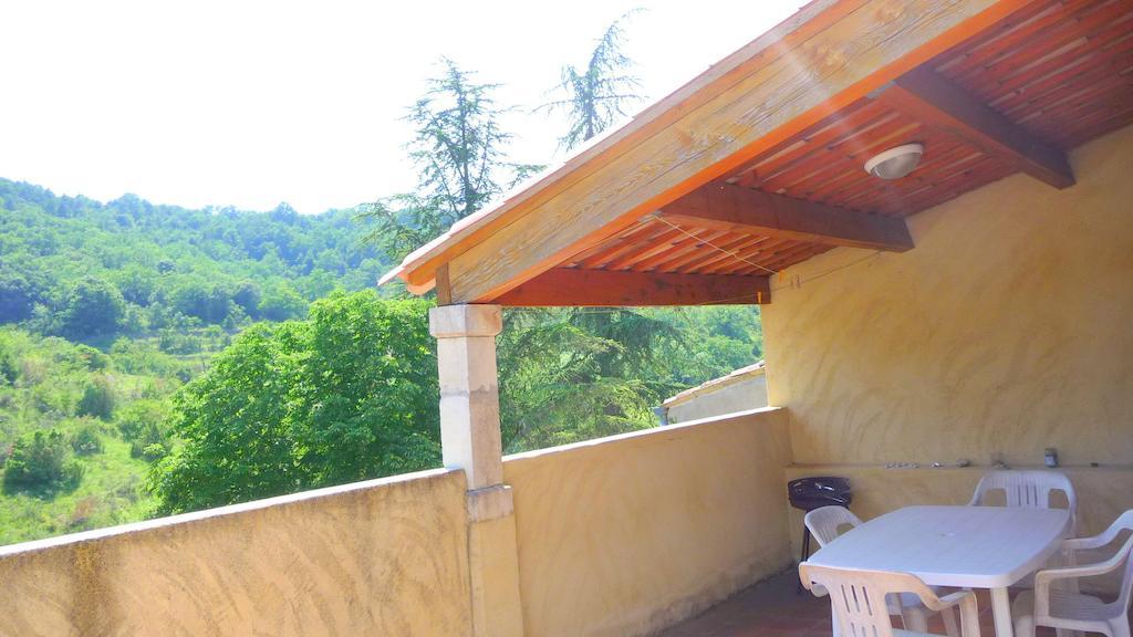 Gites Du Domaine De Serre Long Saint-Maurice-d'Ibie Номер фото